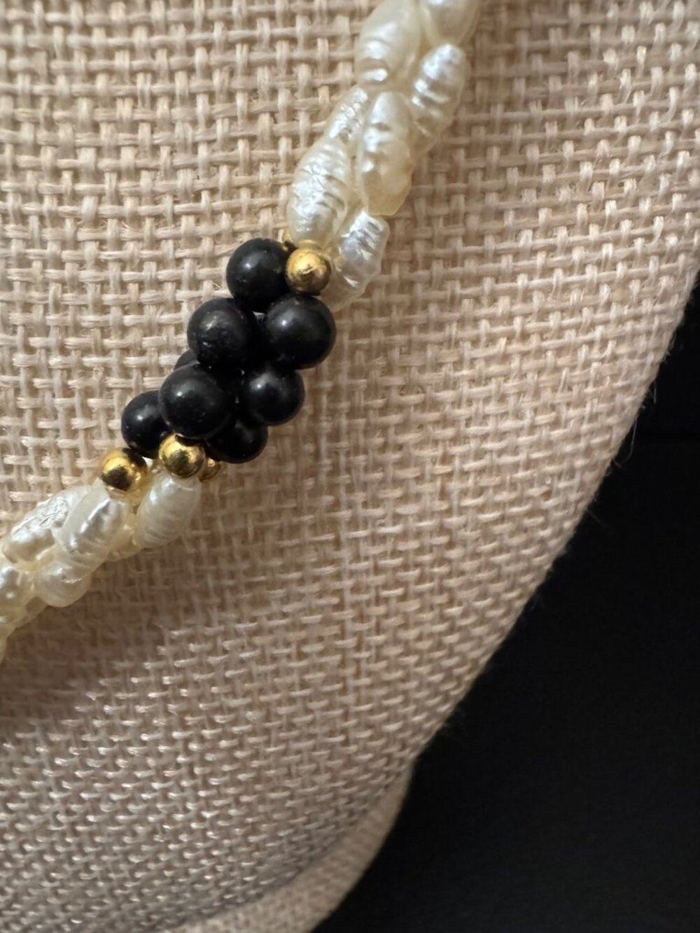 Elegant Black & White Beaded Necklace With Gold Accents 18" Long Twisted Design - Picture 2 of 4
